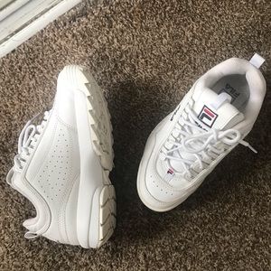 FILA sneakers chunky style 🛍🛍